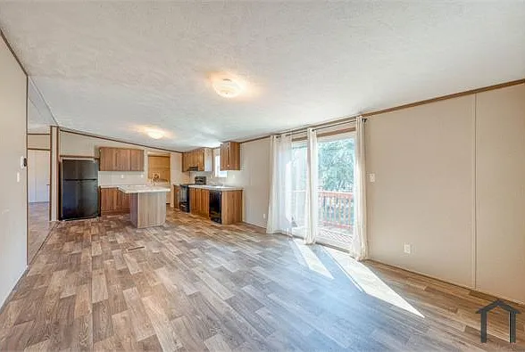 4 bed, 1578 sqft, $1,500 — Photo 2