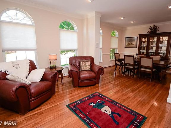 5th image of 8915 Day Lilly Ct