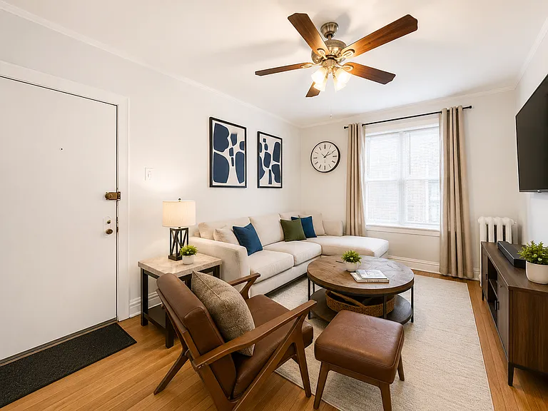652 W Oakdale Ave #1N — Photo 3