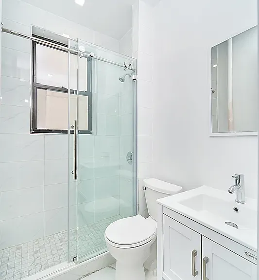 501 1/2 W 43rd St #3W — Photo 12
