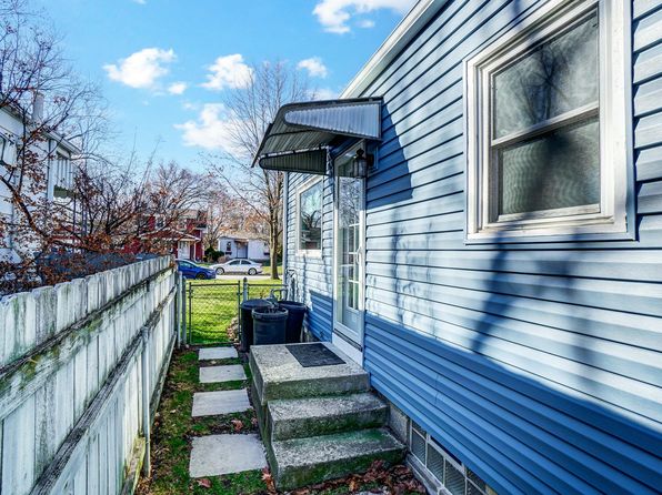 678 E Royal Forest Blvd, Columbus, OH 43214