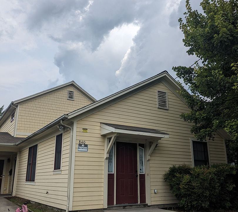 1st image of 840 W 38th St APT 1