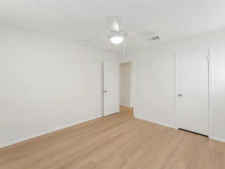 11603 Walnut Ridge Dr #B — Photo 16