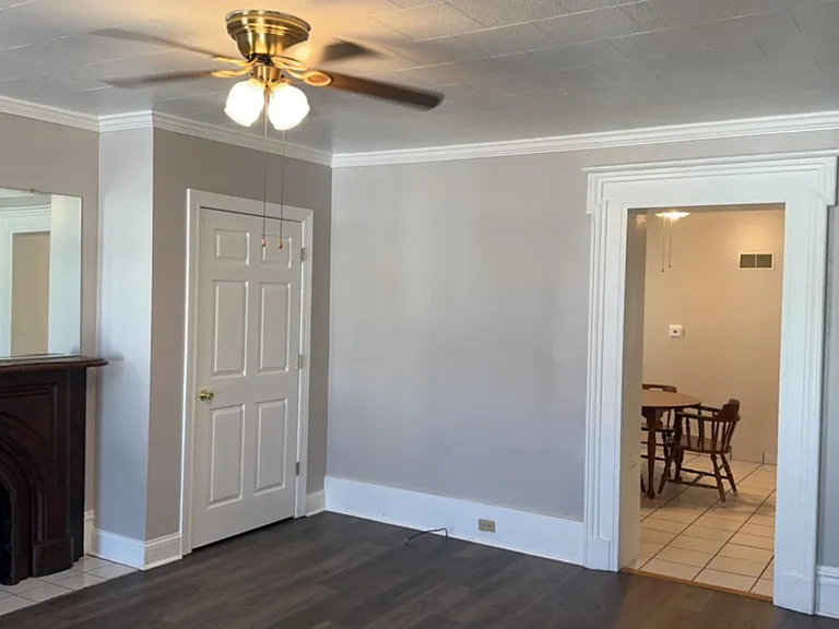 221 Howard St #1 — Photo 3