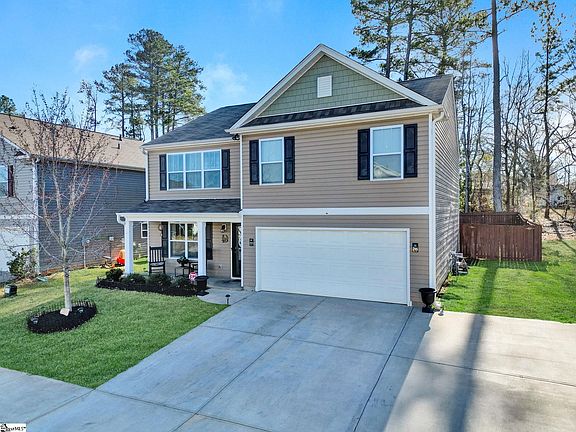 3rd image of 244 Millen Dr