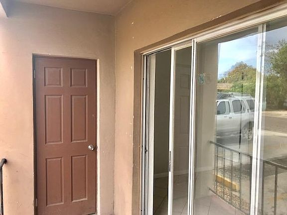 2nd image of 809 S K St APT 3