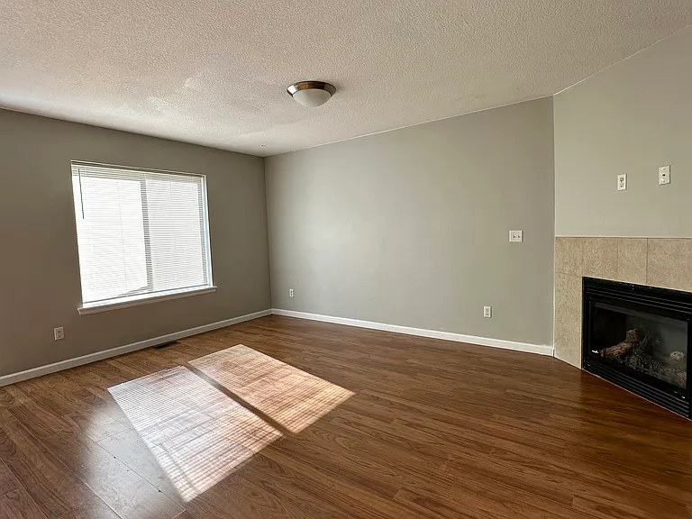 8730 SE Steele St — Photo 4