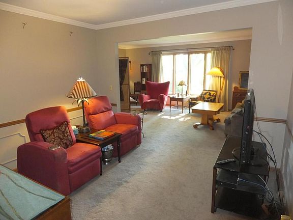 5th image of 4793 Winterset Dr