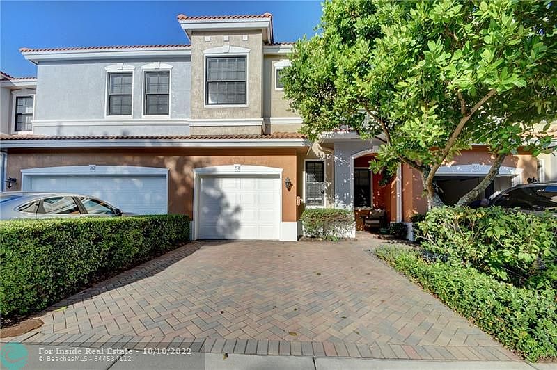 1st image of 158 Gramercy Square Dr