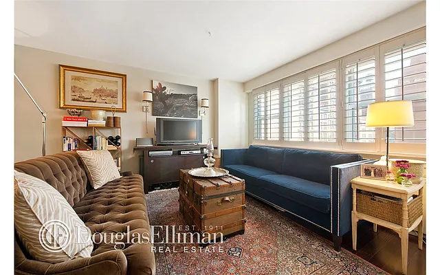 Sold by Douglas Elliman | media 19