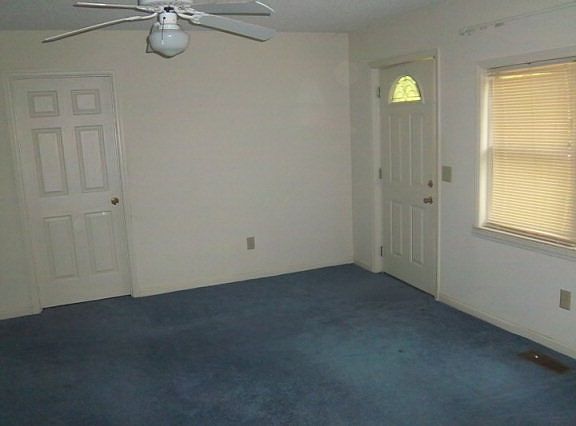 2nd image of 466 W Forest Oaks Dr