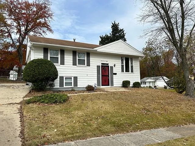 4708 Davis Ave — Photo 1