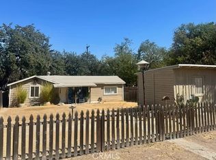 818 Olive St, Paso Robles, CA 93446