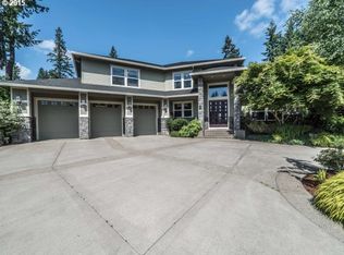 16300 S Timber Ridge Dr, Oregon City, OR 97045