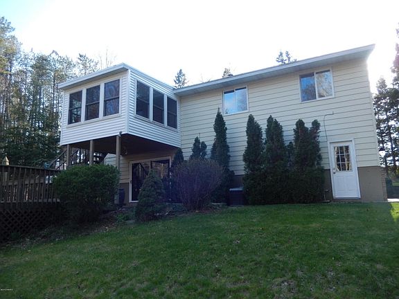 2nd image of 300 Frederick Dr