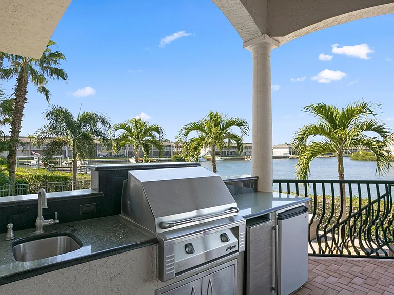 4130 Causeway Vista Dr — Photo 52