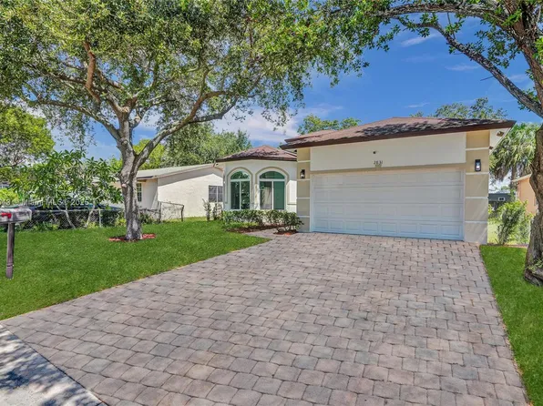 2831 NW 6th Ct, Pompano Beach, FL 33311