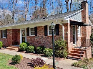 2712 Asbury Ter, Greensboro, NC 27408