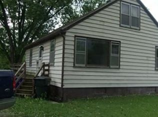 2321 18th St SW, Cedar Rapids, IA 52404