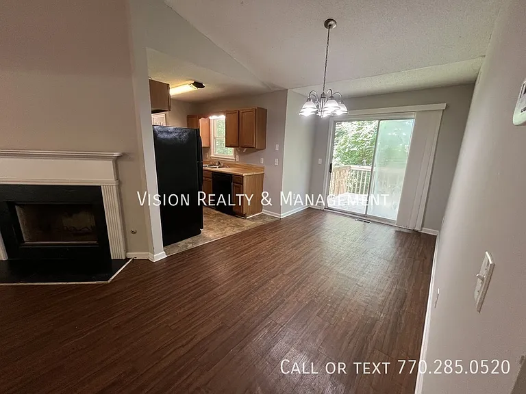 208 Wesley Chapel Rd — Photo 6