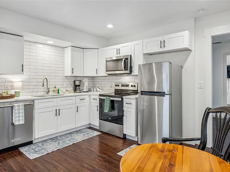 21 Willow Woods Rd — Photo 8