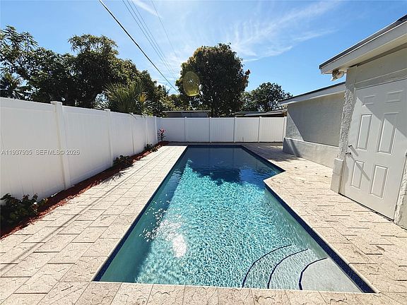 3rd image of 3570 NW 36th Ave