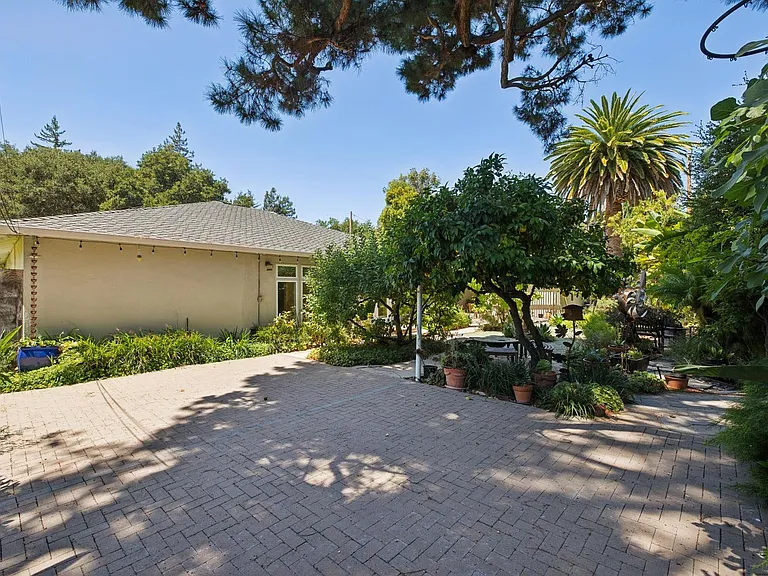 970 Palo Alto Ave — Photo 68