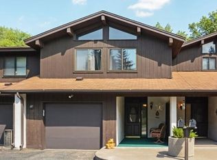 1770 McKnight Rd N #13, Maplewood, MN 55109