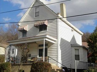 825 Lamont St, Mc Kees Rocks, PA 15136