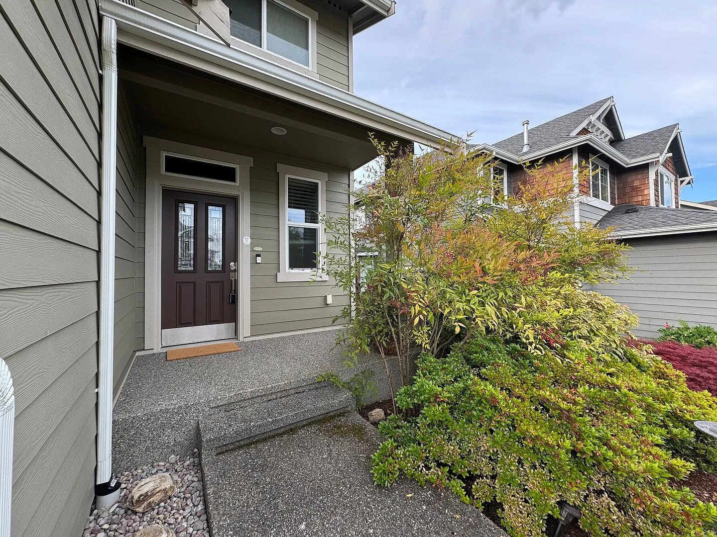 5 bed / 3 bath Home in Marysville — Photo 3