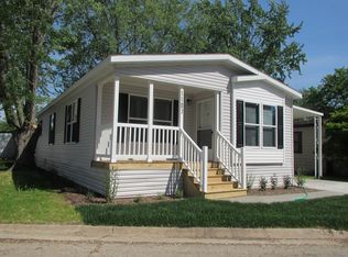 1107 Candlewood Rd, Elgin, IL 60123