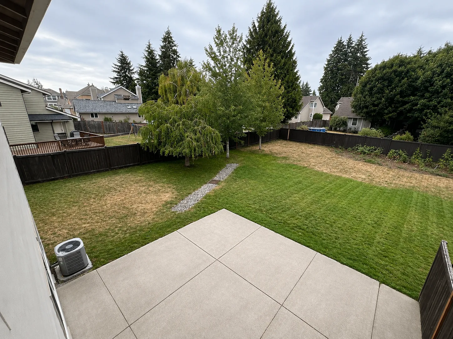 Spacious University Place Home Near Chambers Bay | 2-Car Garage & Lawn Care Included — Photo 3