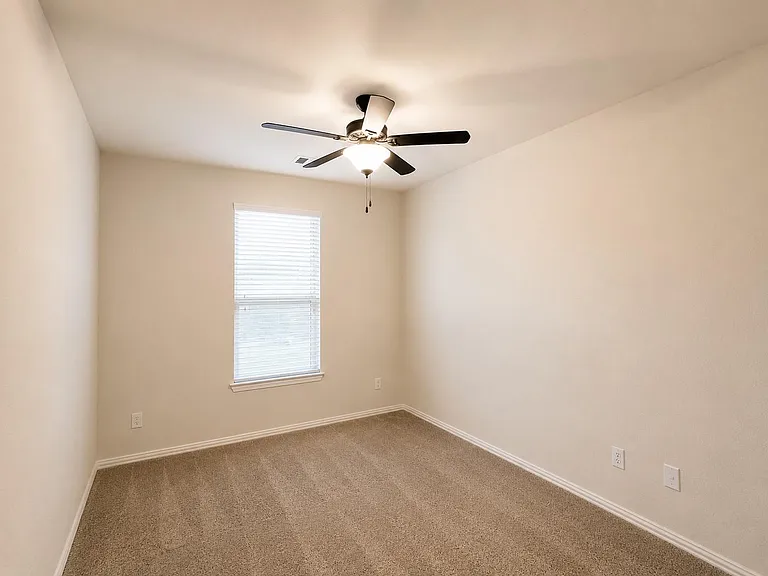 7506 Amber Village Cir — Photo 16