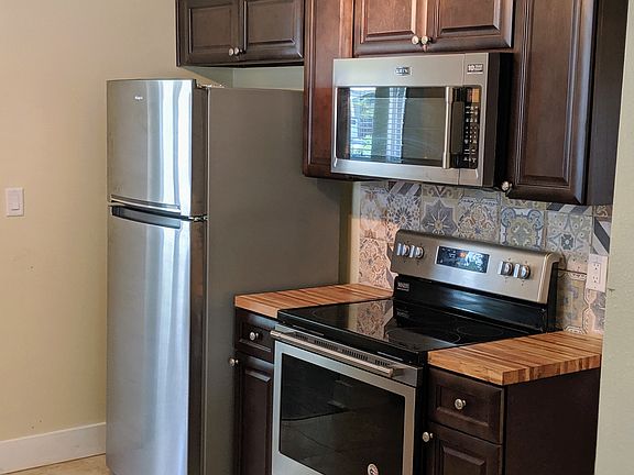 5th image of 506 W Belmar St