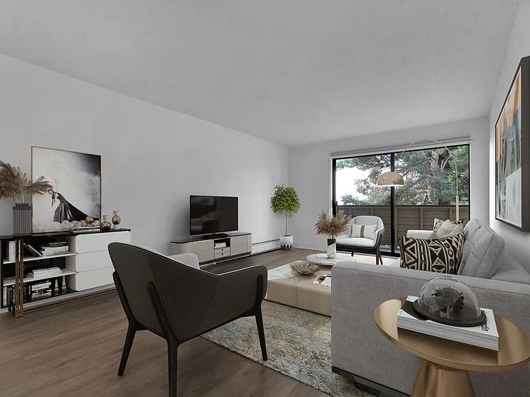 252 Gorge Rd E — Photo 11