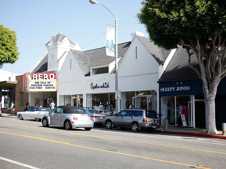 Montana Ave Shopping Nearby