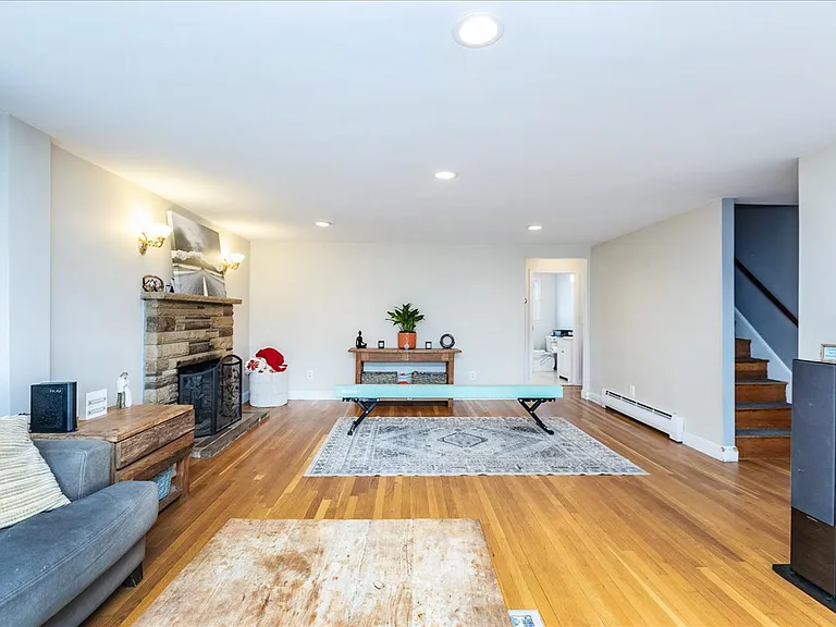 52 Albemarle Ave — Photo 15