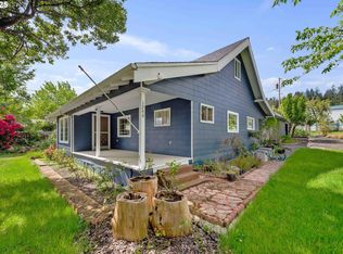 1296 W Central Blvd, Coquille, OR 97423