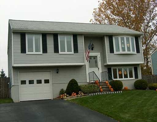 1st image of 8131 Mesa Ln