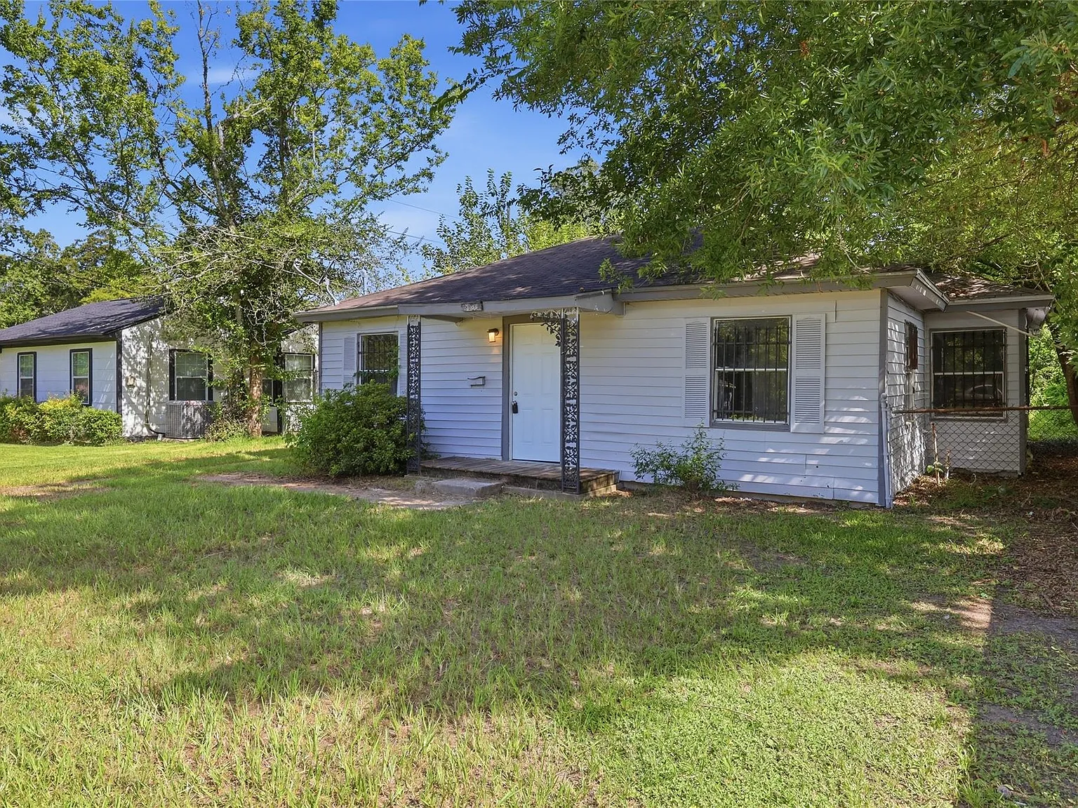3 bed, 2.0 bath, 1244 sqft, $1,500 — Photo 3