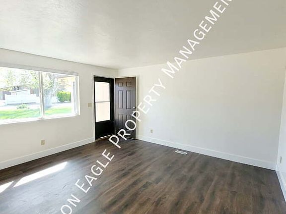 2nd image of 2420 Robert Ave