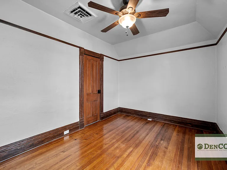 1623 Race St — Photo 22