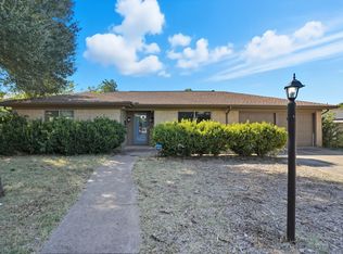 233 Bellvue Dr, Fort Worth, TX 76134