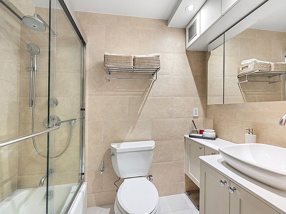 5th image of 300 Rector Pl APT 2H