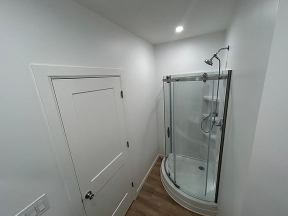 4th image of 516 Cheshire Ave NW #1