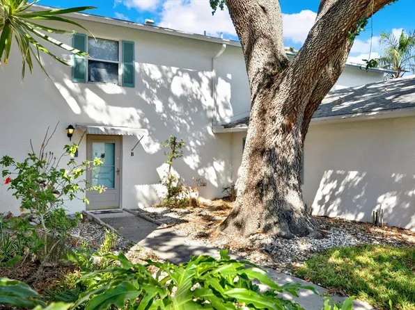 3276 38th Way S APT B, Saint Petersburg, FL 33711