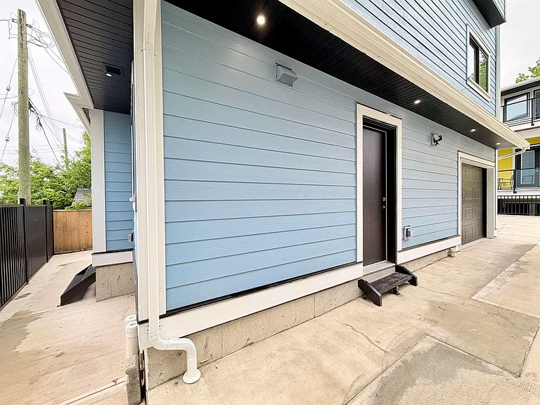 5971 Sperling Ave #LANEWAY — Photo 2