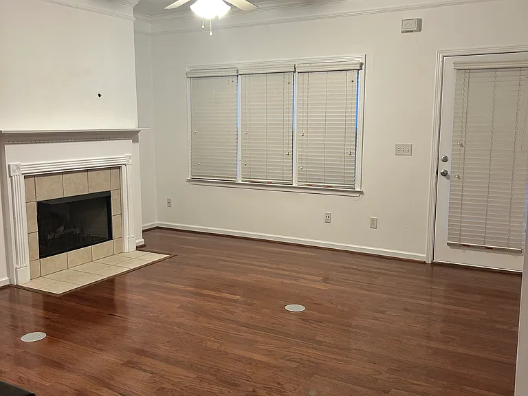 2531 Acton Park Ln #2531 — Photo 4