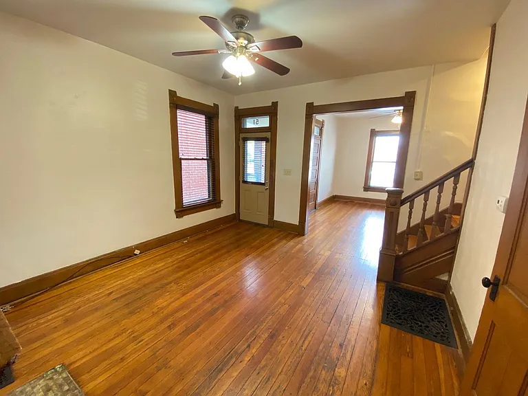 Price Ave 49-51 NCR — Photo 6