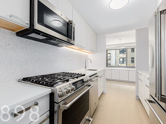 5th image of 120 W 97th St APT 2d
